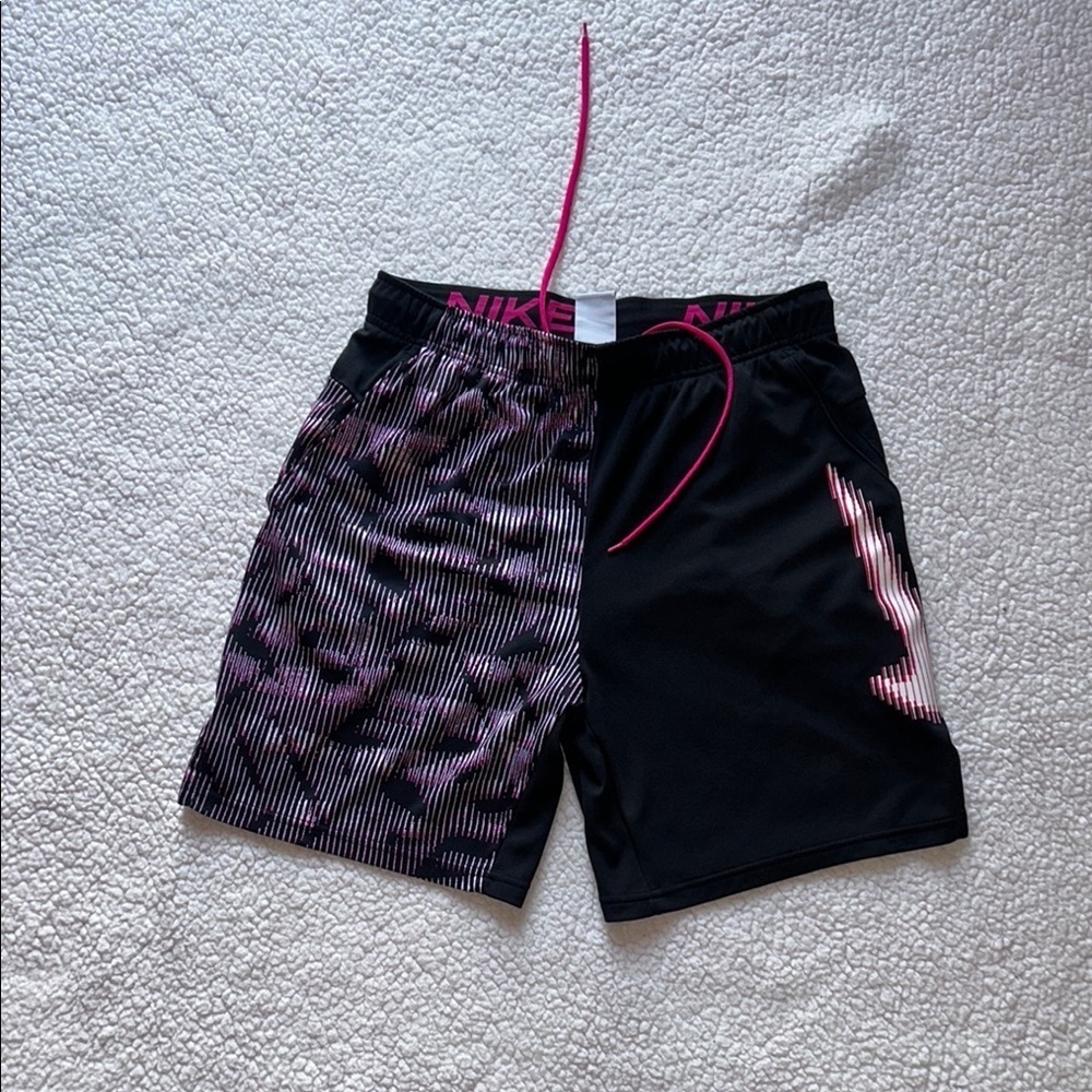 Nike Kids Black and Pink Patterned Skorts